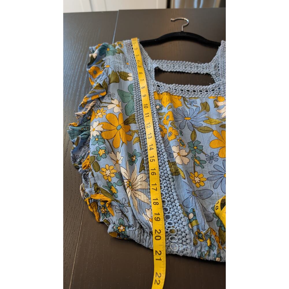 Angie Blue Floral Crochet Lace Flutter Sleeve Boho Blouse Top Small - Picture 5 of 5